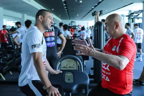 استعدادا لودية روسيا.. منتخب مصر يخوض تدريبات في "الجيم"